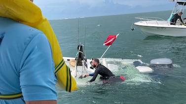 Sheriff spots boat sinking off Florida Keys, 5 rescued