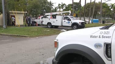 Worker hurt after falling into hole at North Miami Beach lift station