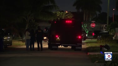 Police arrest man after hourslong barricade standoff in Miramar