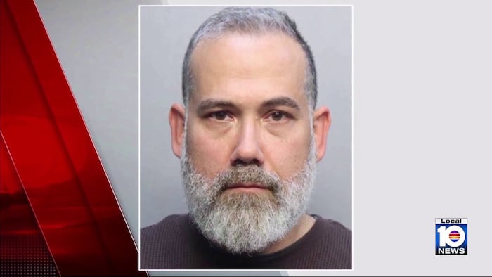 Police: Miami-Dade teacher gets tattoo of 2 hearts for teenage girl he targeted in school