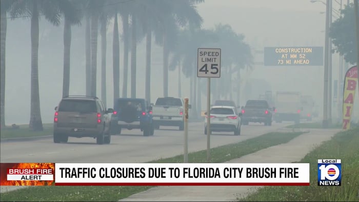 Wildfire burns 300 acres in southern Miami-Dade