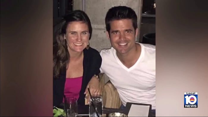 Miami-Dade deputies investigate murder-suicide involving family of 4 in Doral
