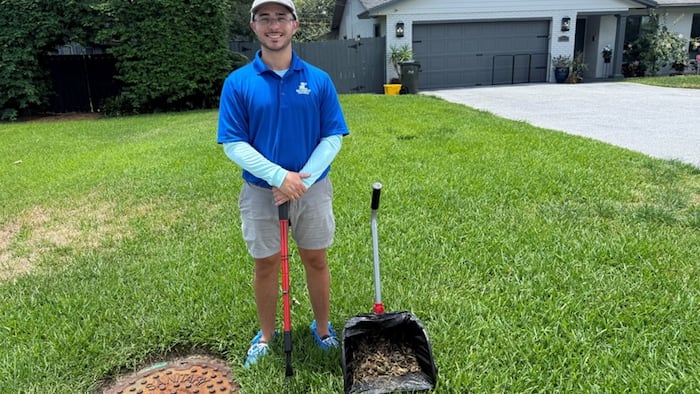 Scooping up success: South Florida man builds business around an unpopular chore