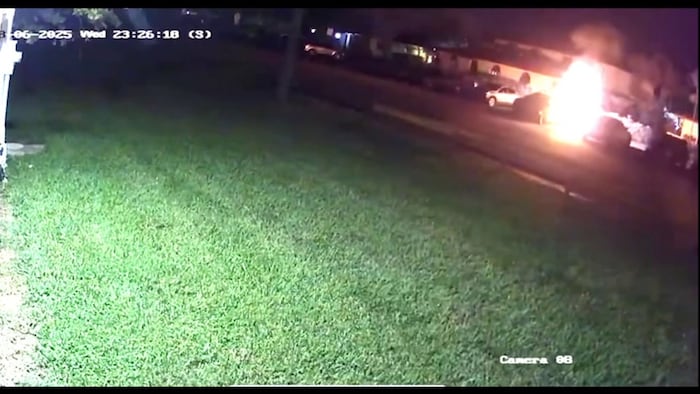 Arson detectives investigate after Hollywood police car scorched in southwest Miami-Dade