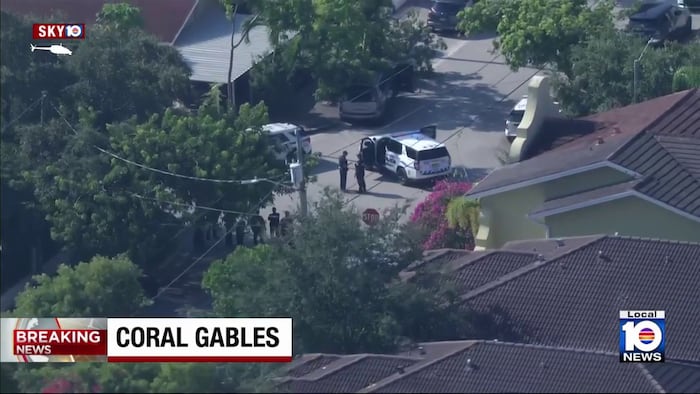 Gables police look for car theft suspects after Coconut Grove bailout