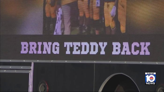 Defending champs Miami Northwestern open season without former coach Teddy Bridgewater