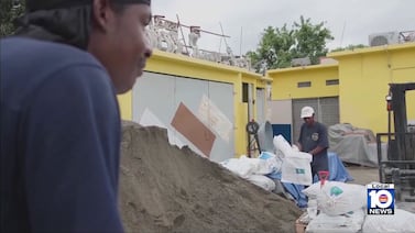 Jamaican residents making last preps, tourists rush to leave before airport closes ahead of Hurricane Melissa