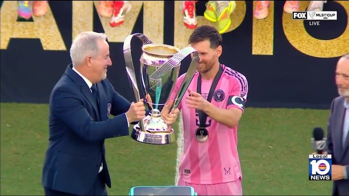 Inter Miami celebrates Messi after MLS Cup victory in Fort Lauderdale
